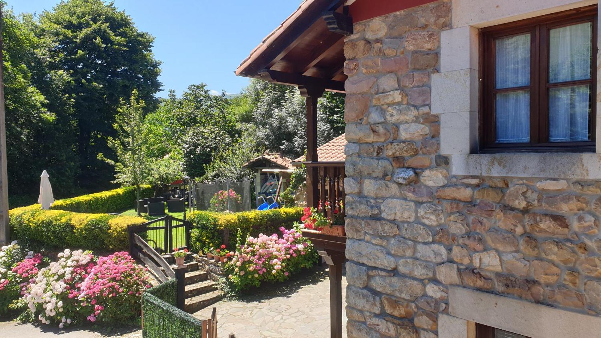 Villa Casas Caborzal Renedo De Cabuerniga Exterior foto
