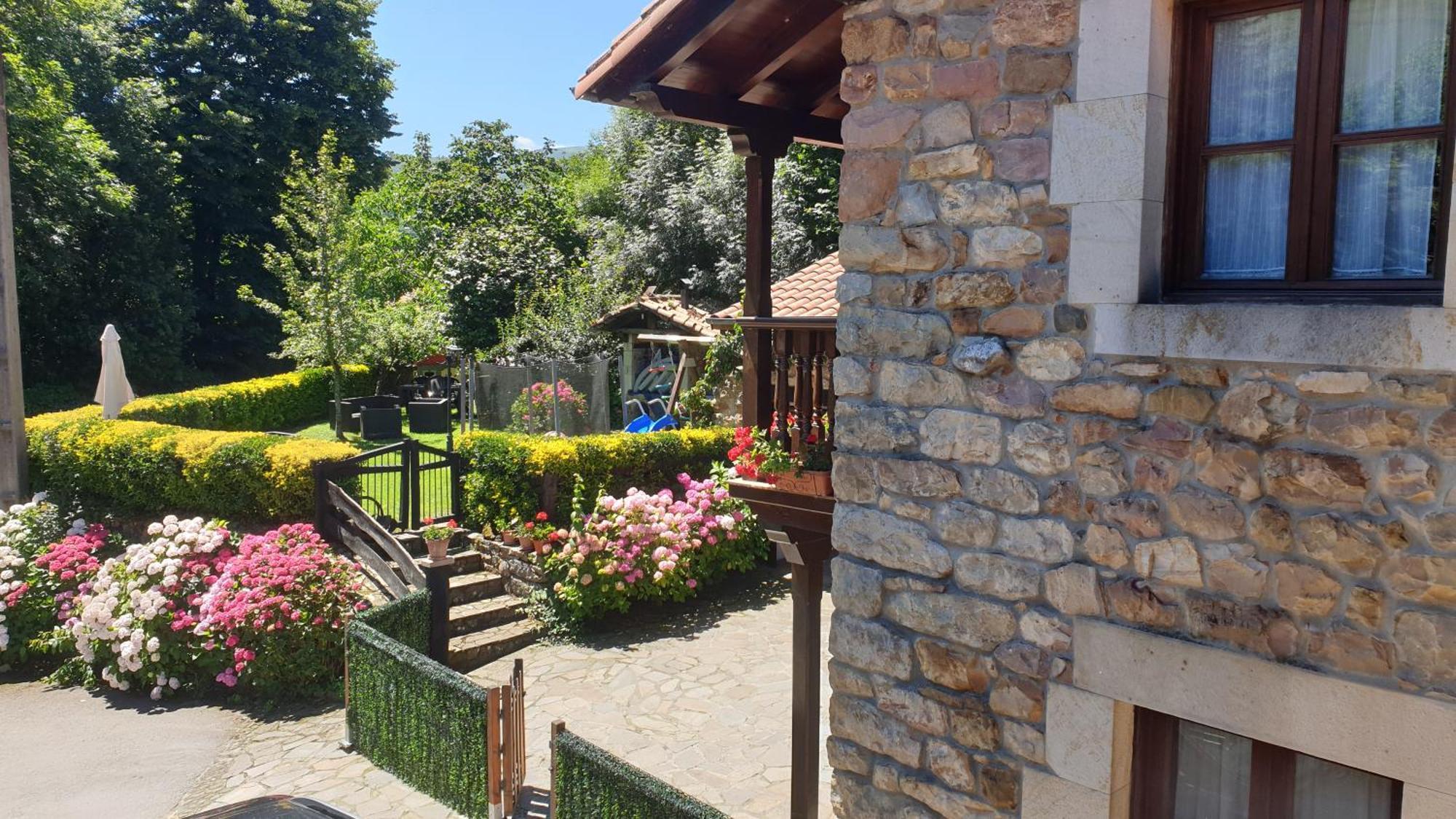 Villa Casas Caborzal Renedo De Cabuerniga Exterior foto